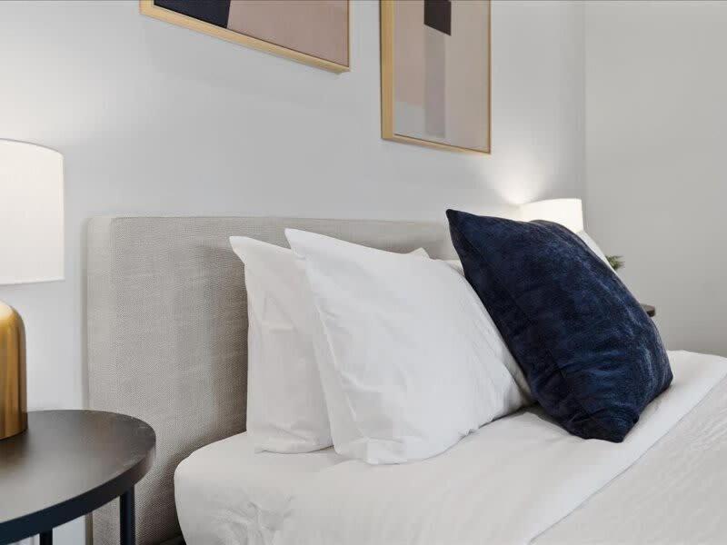 Cozysuites 1Br, Ppg Paints Arena, Pitts ピッツバーグ エクステリア 写真
