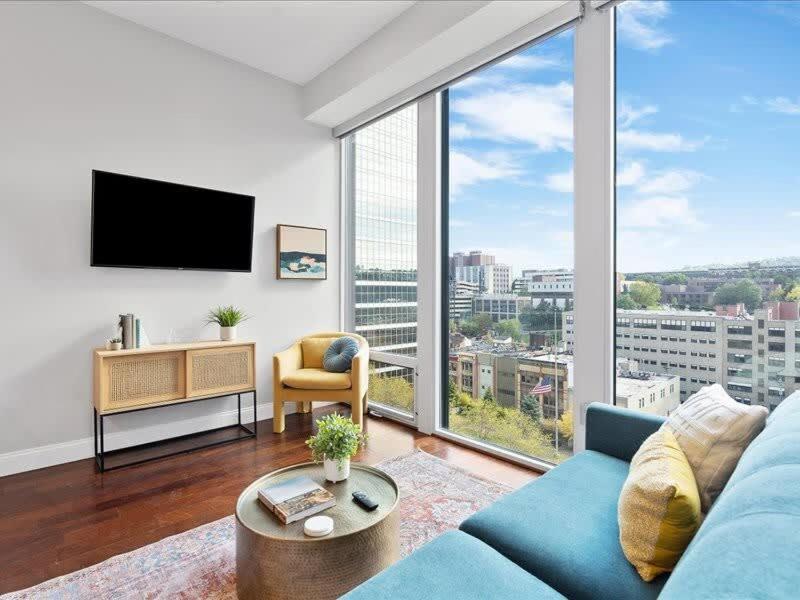 Cozysuites 1Br, Ppg Paints Arena, Pitts ピッツバーグ エクステリア 写真