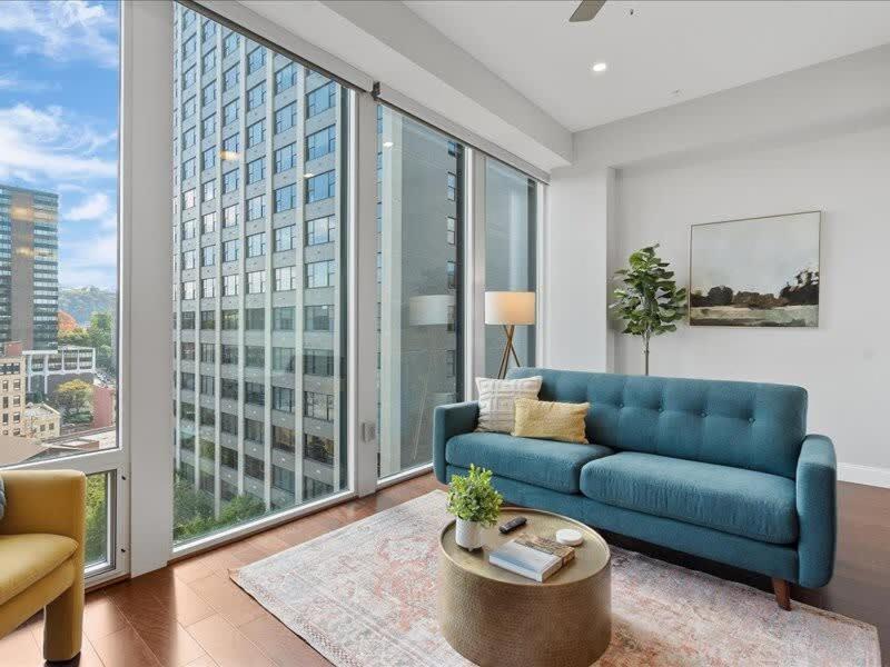 Cozysuites 1Br, Ppg Paints Arena, Pitts ピッツバーグ エクステリア 写真