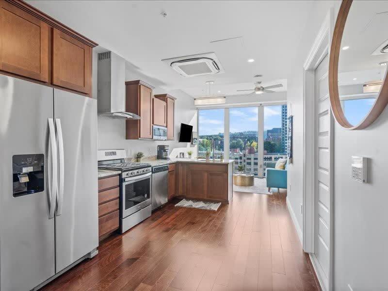 Cozysuites 1Br, Ppg Paints Arena, Pitts ピッツバーグ エクステリア 写真